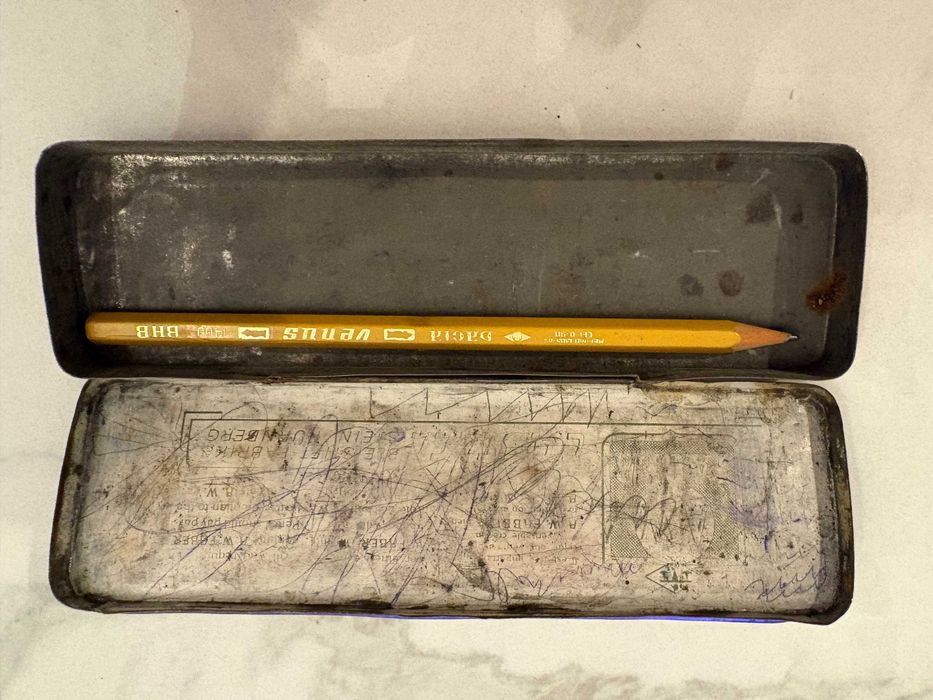 cutie creioane Faber‑Castell veche plus culori Romania comunista
