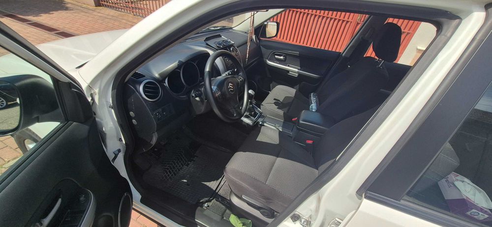 Suzuki Grand Vitara 2.0 benzina 140 c.p 2010
