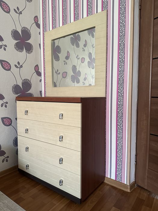 Шкаф и комод для вещей