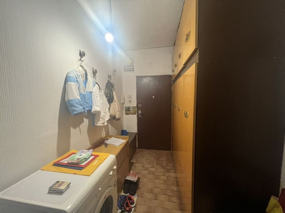 Продава се Двустаен апартамент в София, Люлин 10 - 61 кв.м за 2296 €/кв.м - Снимка #8