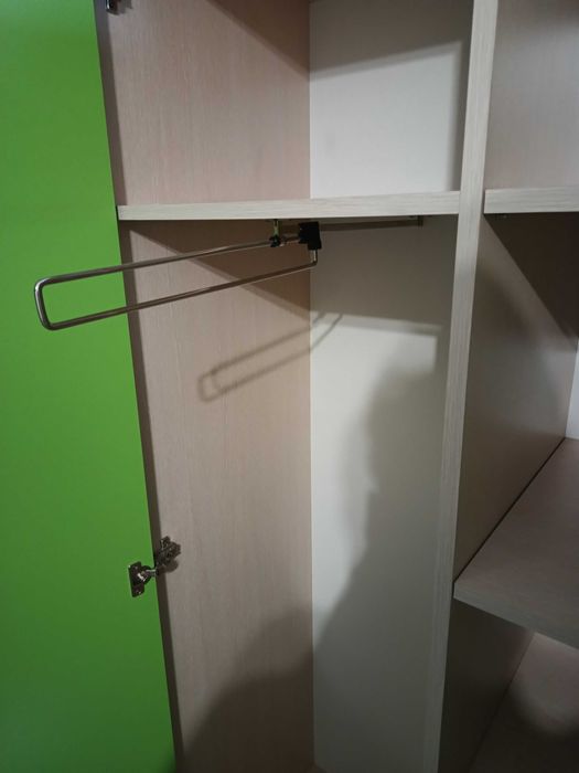 Двукрилен Гардероб