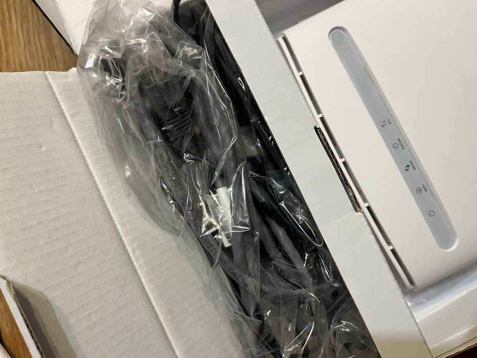 Router ZTE 4G, wireless 5 bucati