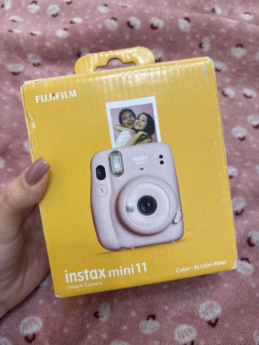 продам Instax mini11