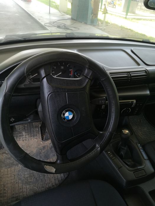 БМВ е36 компакт и  комби на ЧАСТИ