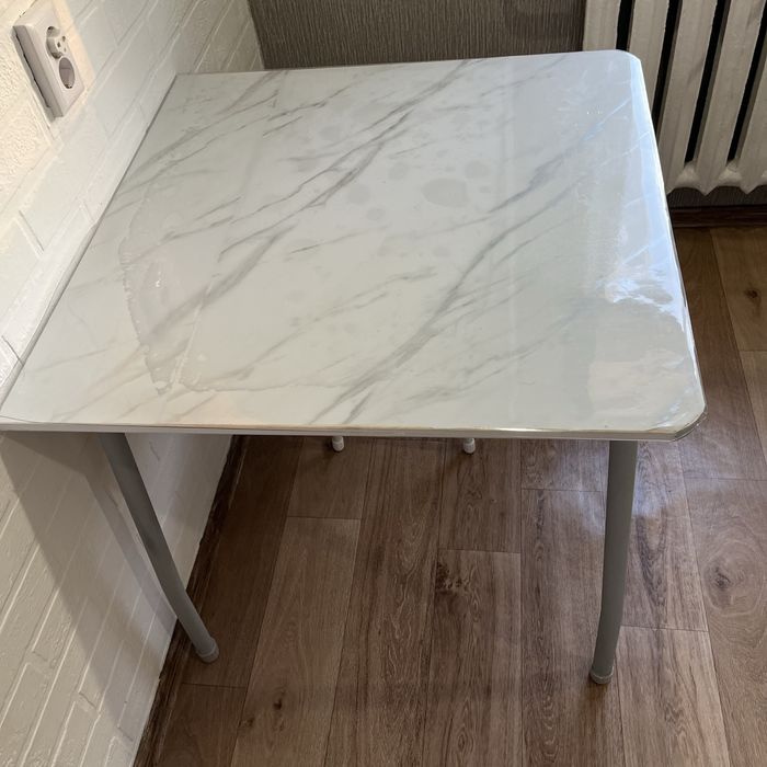 Продам обеденный стол недорого