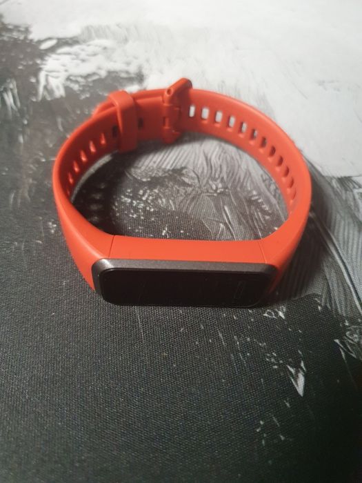 Смарт гривна - Huawei Band 4