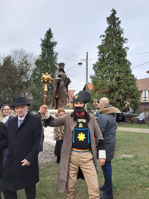 Personaje istorice Vlad Tepes, Stefan cel Mare, Mihai Viteazul, pt ev