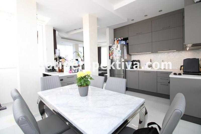 Продава се Тристаен апартамент в Пловдив, Кършияка - 160 кв.м за 2163 €/кв.м - Снимка #2