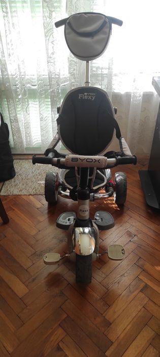 Детска количка сива