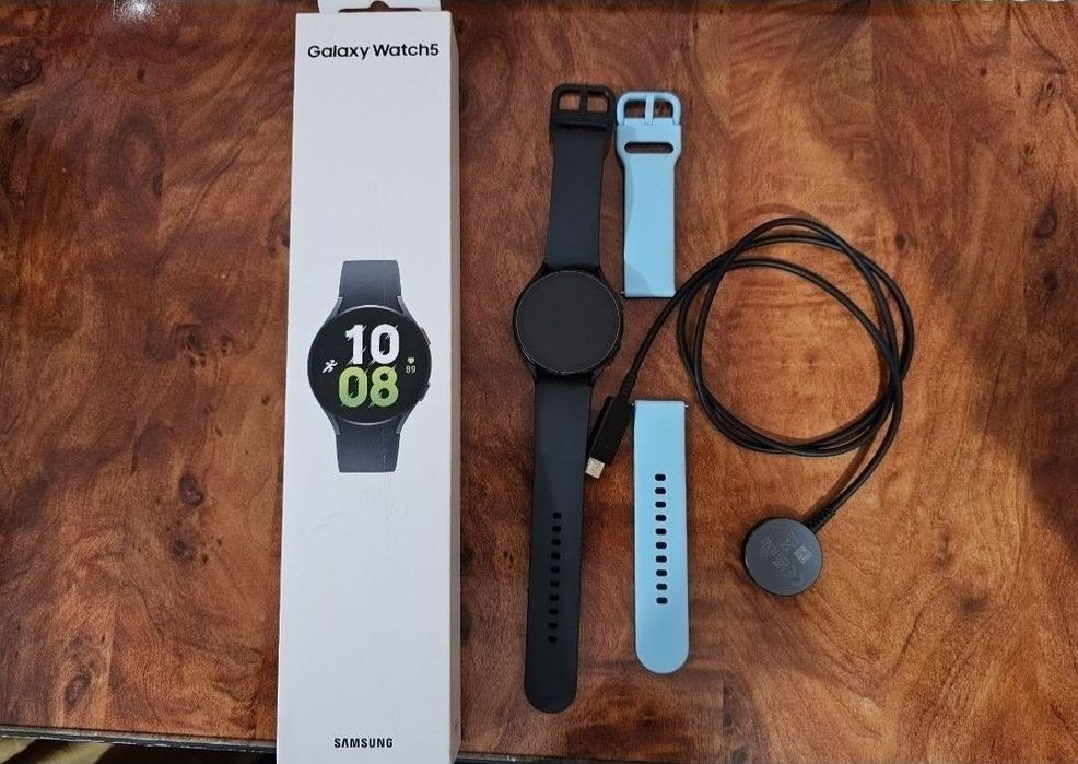 Samsung Galaxy S23 Ultra 12 Gb ram/512 Gb stocare + Galaxy Watch 5