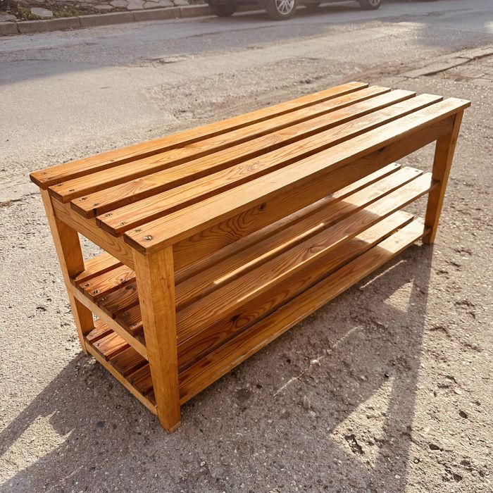 Шведска дървена пейка с рафтове – масив