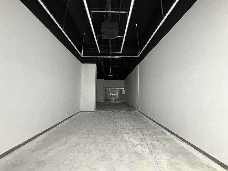 SHAHAR MARKAZIDAN tayyor 2 ta noturar magazin sotiladi