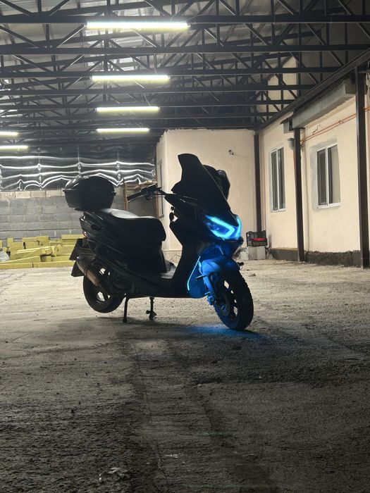 Мапед макси 175 куб