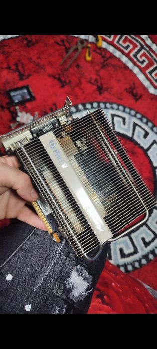 Vând piese Calculator