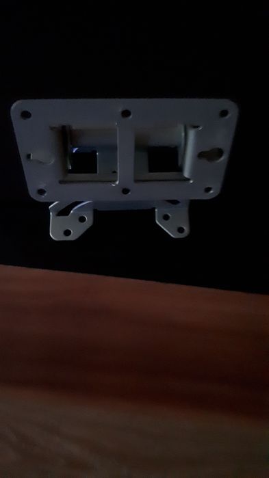 Стойка за телевизор