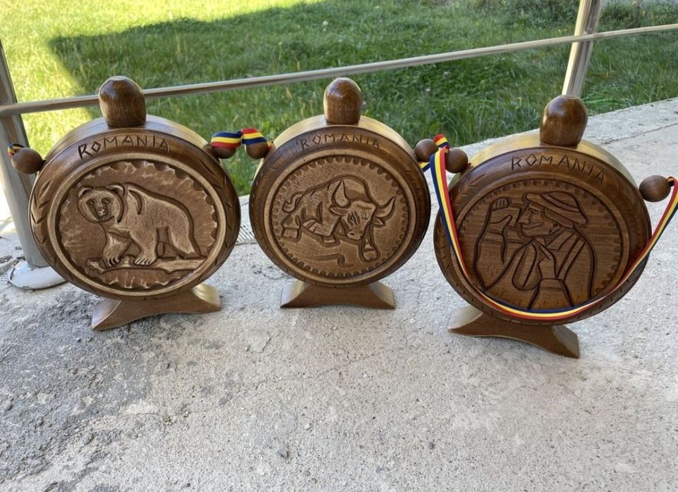 Plosca din lemn pentru nunta, obiecte traditionale