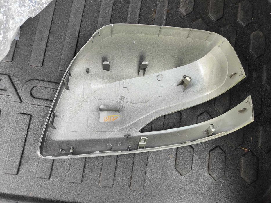 Капачка дясно огледало Lexus GX 460/Toyota land cruiser 150