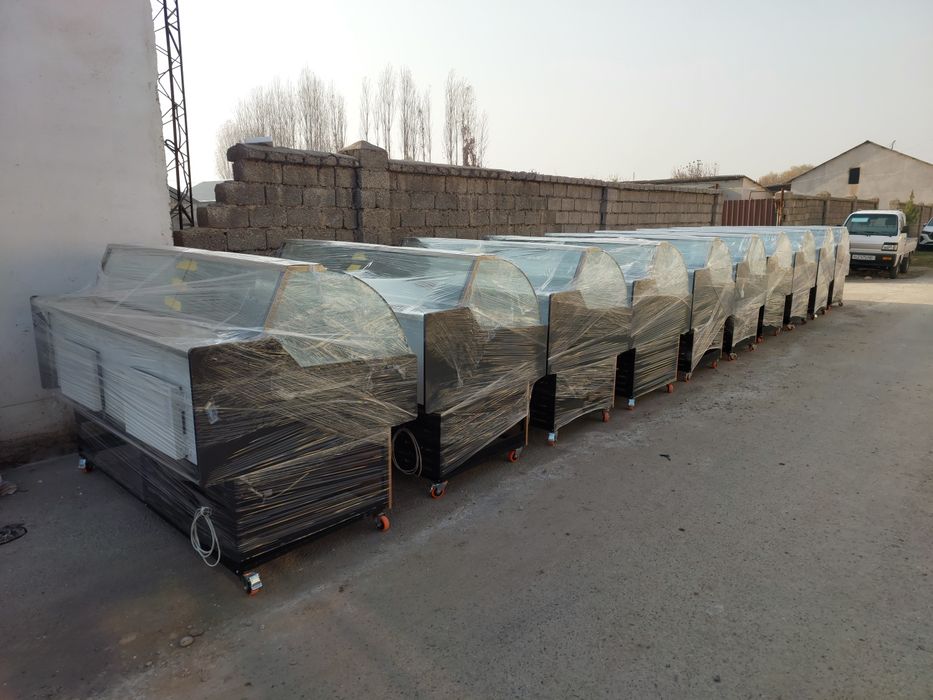 Витрина холодильник