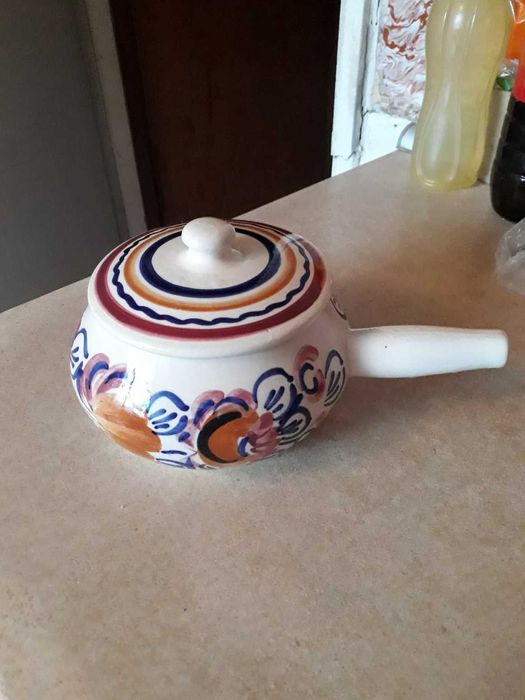 Ръчно изрисувана керамична купа с дръжка от Полша