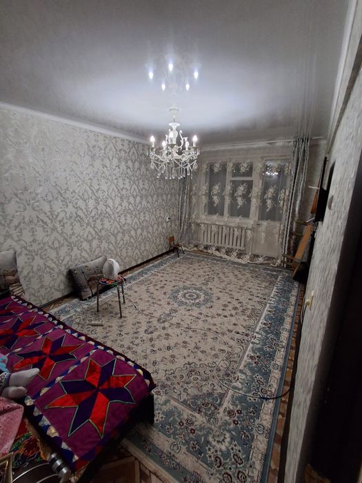 Продам трёхкомнатную изолированную квартиру на 4-этаже.