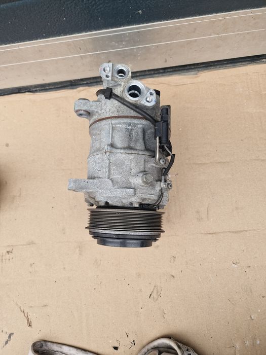 Compresor ac clima bmw g20 g21 g22 g26 g30 g31 g01 g02 g11 g12 b47