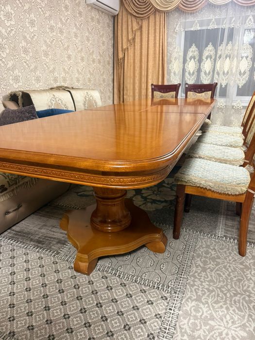 Стол продам большой