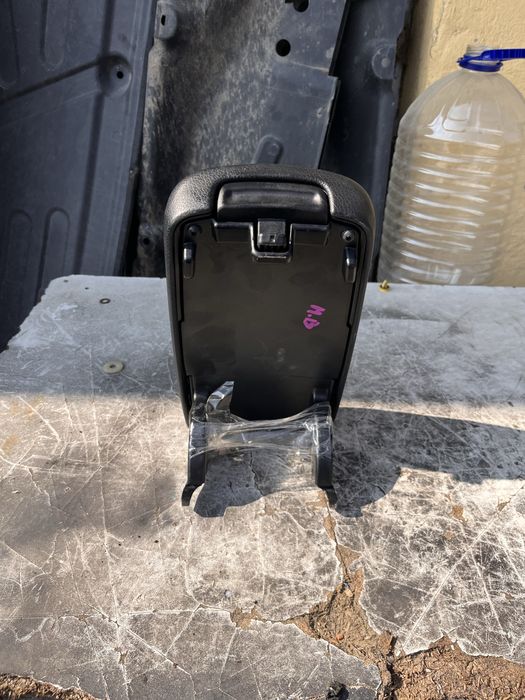 Капак подлакътник Мерцедес GLA / Mercedes ГЛА