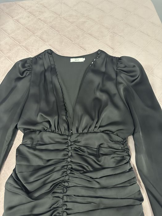 Официална дамска черна рокля с дълъг ръкав и набори, S размер