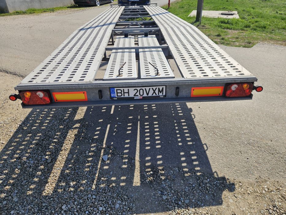 Trailer, platforma 8,5 metri pe 3 axe marca blyss adusa din germania,