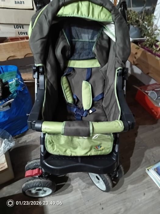 Продавам бебешка количка