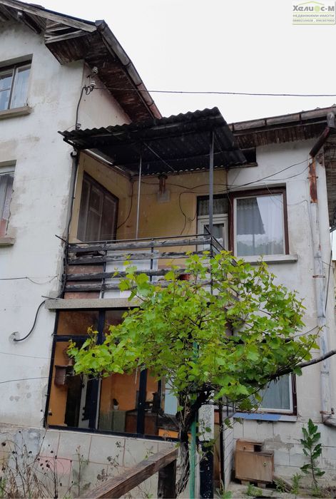 Продава се Къща в Монтана, Широк център - 128 кв.м за 777 €/кв.м - Снимка #2