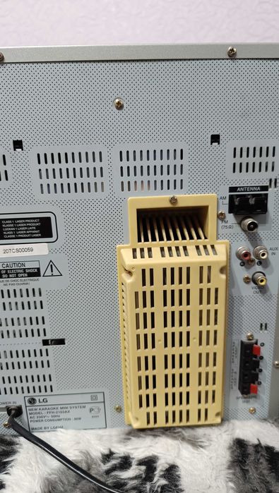 Музыкальный центр LG