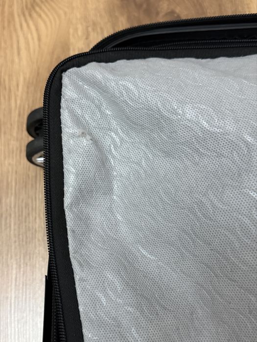 Чемодан для ручной клади