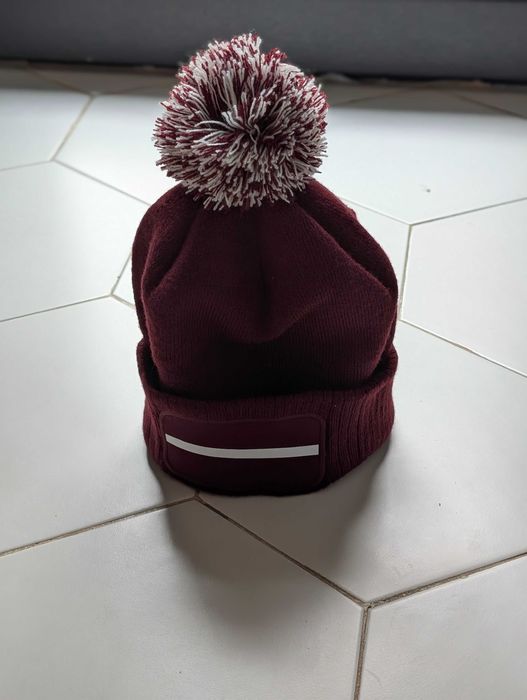 Căciulă RAPID BUCUREȘTI - Originala, Stare Impecabilă (Ca Nou)