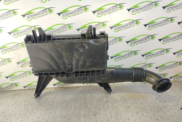 Carcasa filtru aer A 639 528 31 06 Mercedes-Benz Vito W639 (facelift)