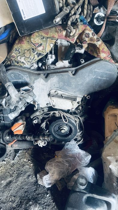 Продам два двигателья на лексус
