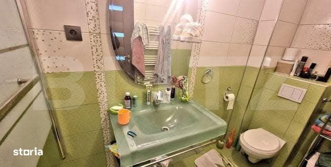 Apartament 3 camere, 2 bai, 72mp, garaj, Sub Cetate
