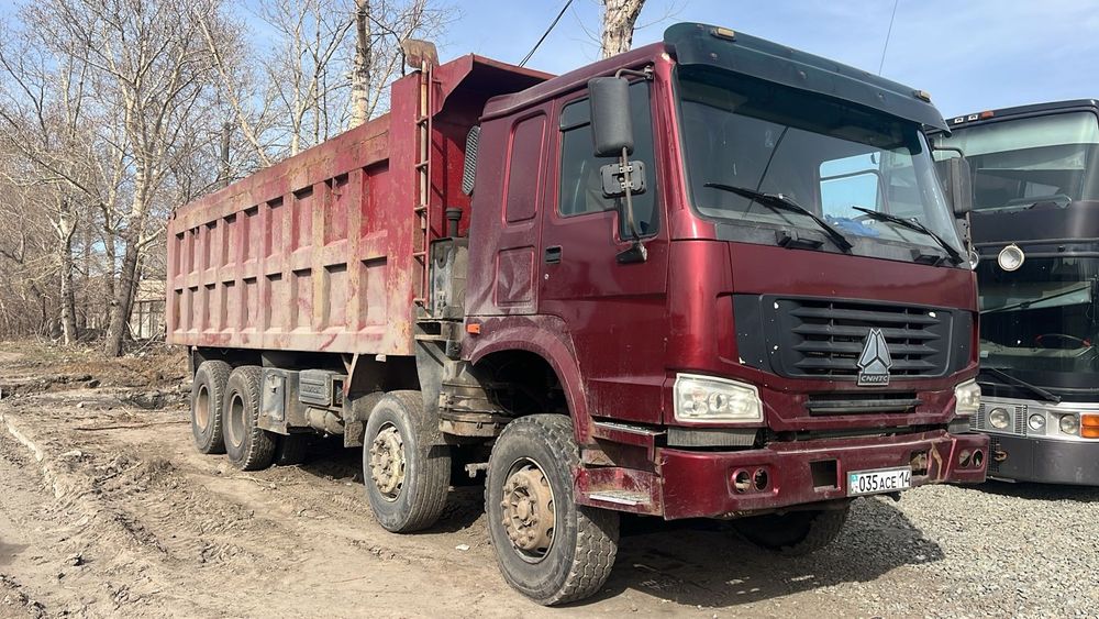 Продам самосвал хова