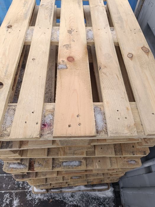 Продам поддоны 2000