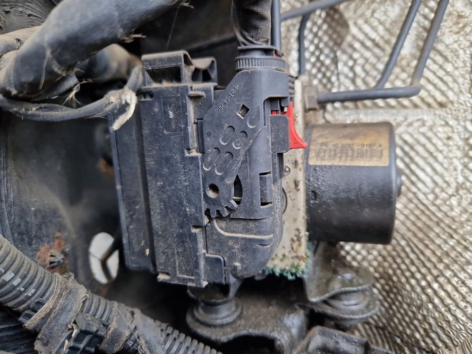 Pompa ABS Volkswagen Jetta 3 (1K2) [Fabr 2005-2010] 1K0614117H 1.6 Ben