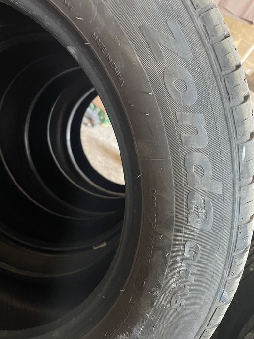 Покрышка б/у  ………