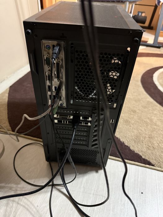 Игровой ПК + монитор + стол