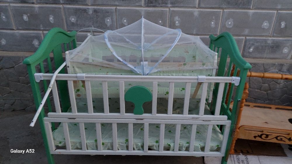 Манеж детский из дерево