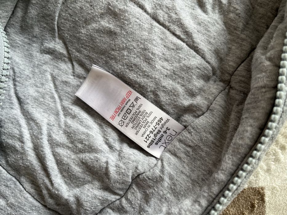 Продам комбинезон Next