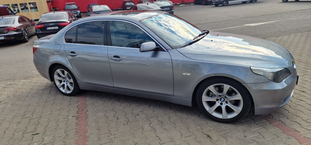 BMW E60 520i   2004