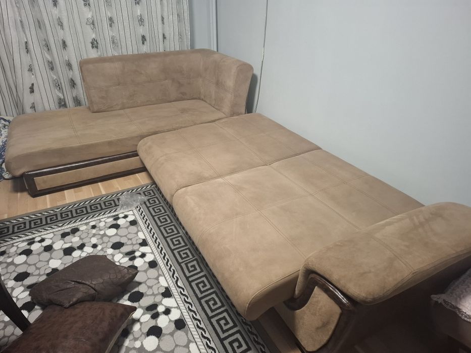 Ъглов диван разтегателен