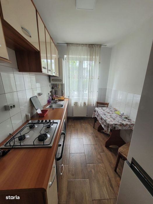 Apartament 2 camere zona Scriitorilor etaj 1(balcon)
