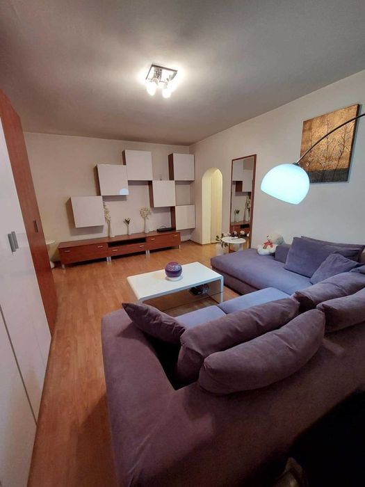 Apartament 68 mp utili