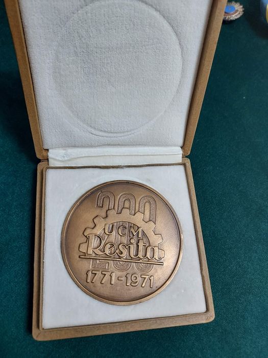 Placheta bronz UCM Resita