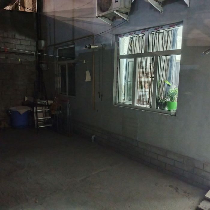 Продам участок на Ул. Мухтара ашрафи